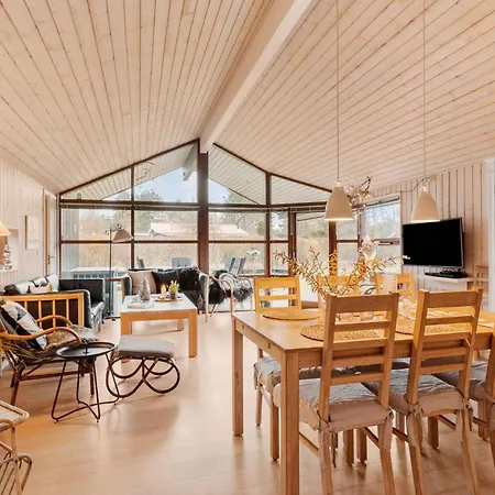 Stunning In With Sauna Nordenbro Vesteregn