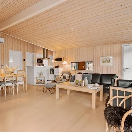 Stunning In With Sauna Feriehus