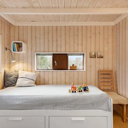 Feriehus Stunning In With Sauna
